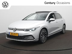 Volkswagen Golf - 1.4 eHybrid Style Panoramadak - Trekhaak - Automaat - Camera