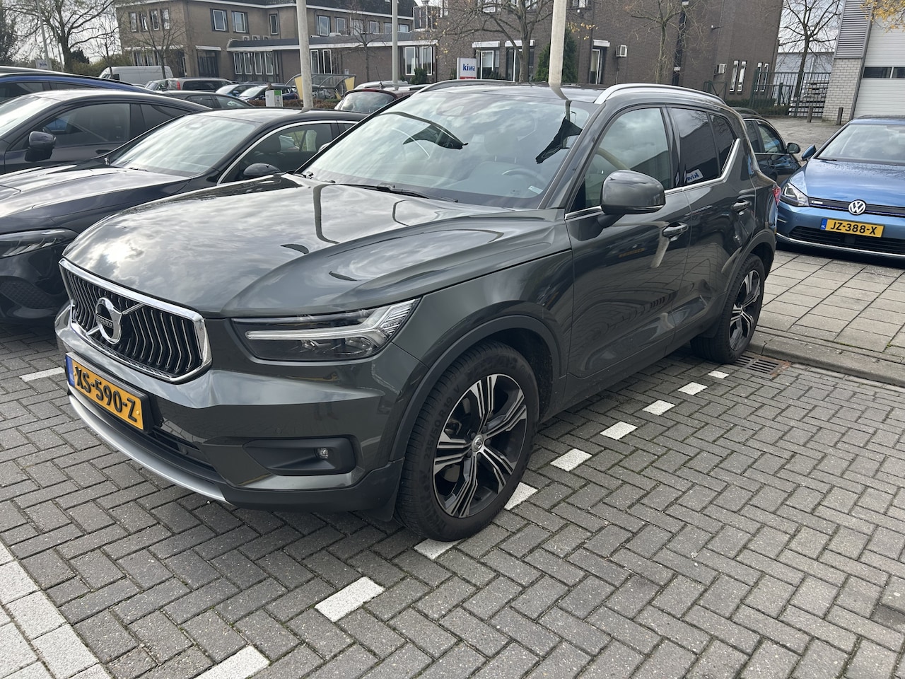 Volvo XC40 - 2.0 T4 Inscription | 1E EIGENAAR | 12 MND GARANTIE | PANO DAK | NAVI | PDC | CAMERA | LEDE - AutoWereld.nl