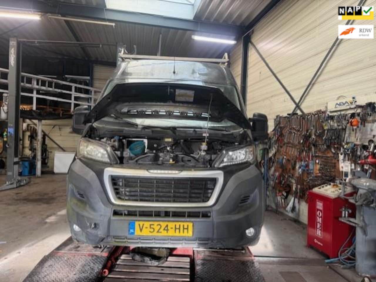 Peugeot Boxer - 330 2.0 BlueHDI L2H2 Premium Pack 330 2.0 BlueHDI L2H2 Premium Pack, motor defect !!!! - AutoWereld.nl
