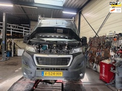 Peugeot Boxer - 330 2.0 BlueHDI L2H2 Premium Pack, motor defect