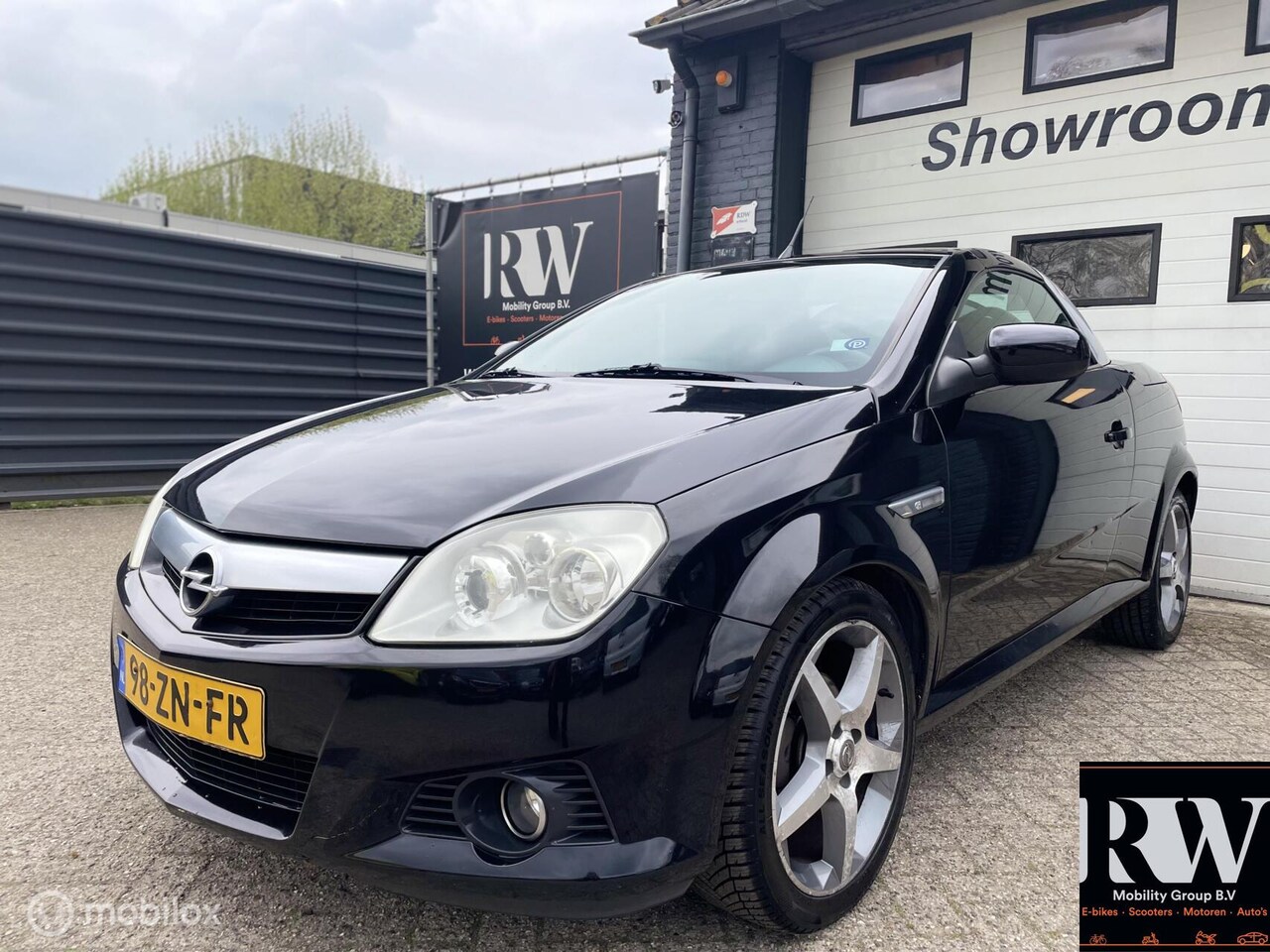 Opel Tigra TwinTop - 1.4-16V Temptation 1.4-16V Temptation,hardtop, nieuwe apk! - AutoWereld.nl