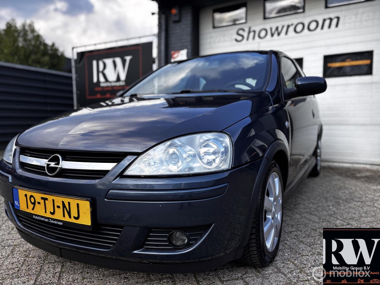 Opel Corsa - 1.2-16V Essentia *AIRCO*NIEUWE APK* - AutoWereld.nl