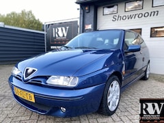 Alfa Romeo 145 - 1.4-16V T.Spark L *AIRCO*NIEUWE APK*TREKHAAK