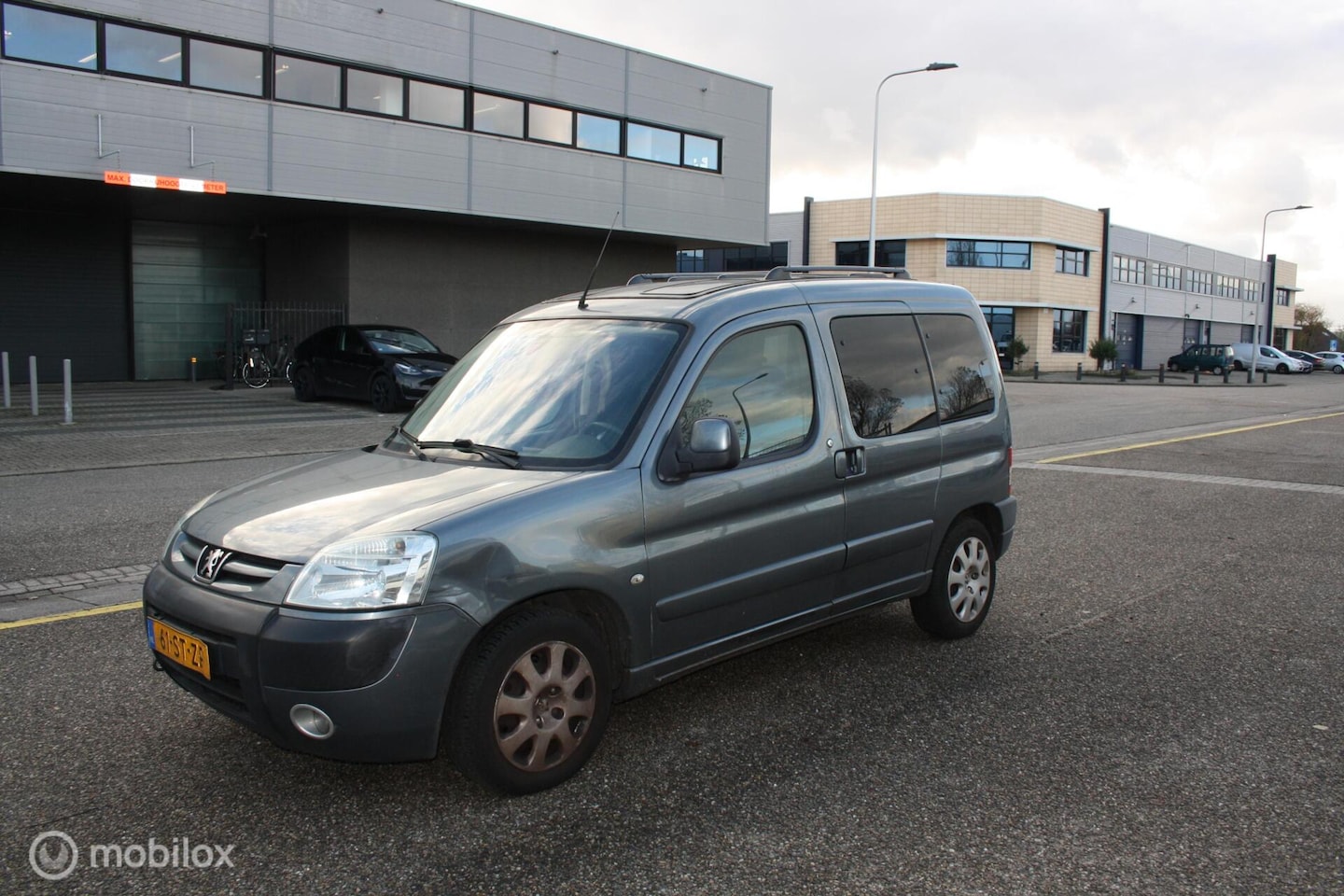 Peugeot Partner MPV - 1.6-16V XT 1.6-16V XT - AutoWereld.nl