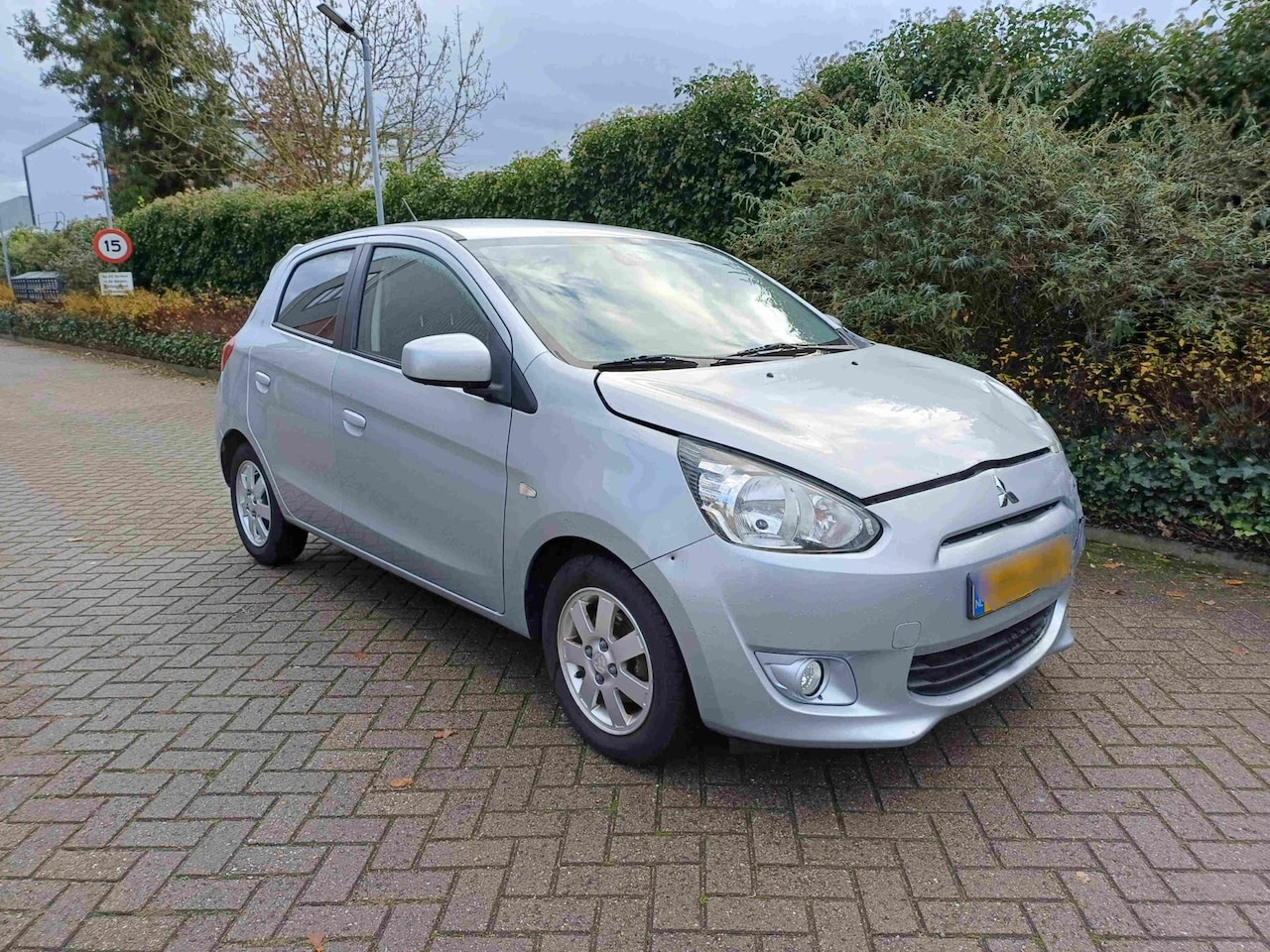 Mitsubishi Space Star - 1.0 Bright 1.0 Bright - AutoWereld.nl