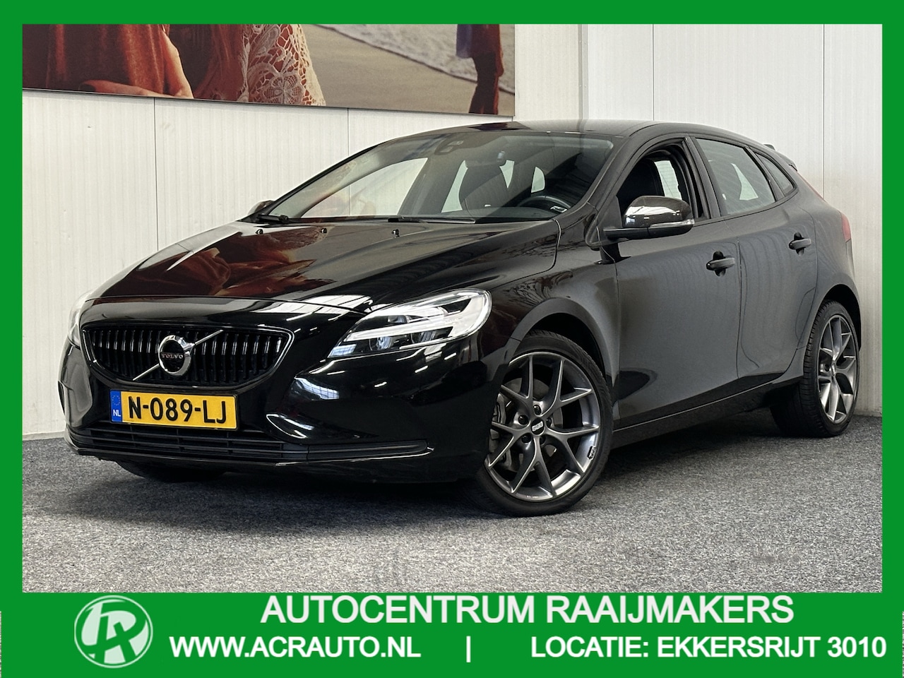 Volvo V40 - 1.5 T2 INSCRIPTION AUTOMAAT LEDER ZWARTE HEMEL CRUISE CONTROL 18 INCH LM ZEER MOOI !!! 301 - AutoWereld.nl