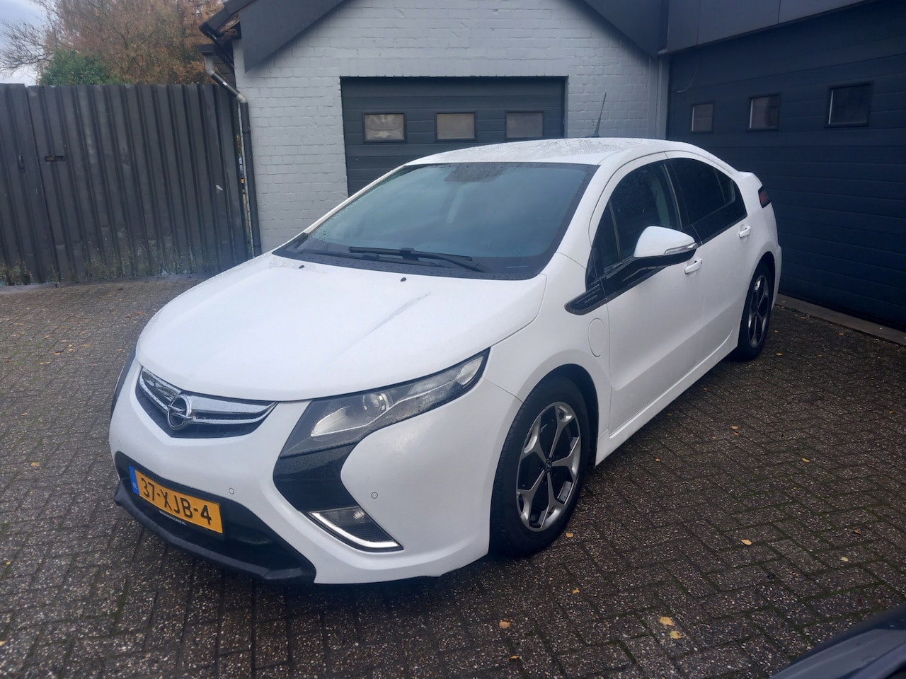 Opel Ampera - 1.4 1.4,Benzine/elektriciteit,Achteruitrijcamera,Stoelverwarming,Cruise control,Navi,Climate c - AutoWereld.nl