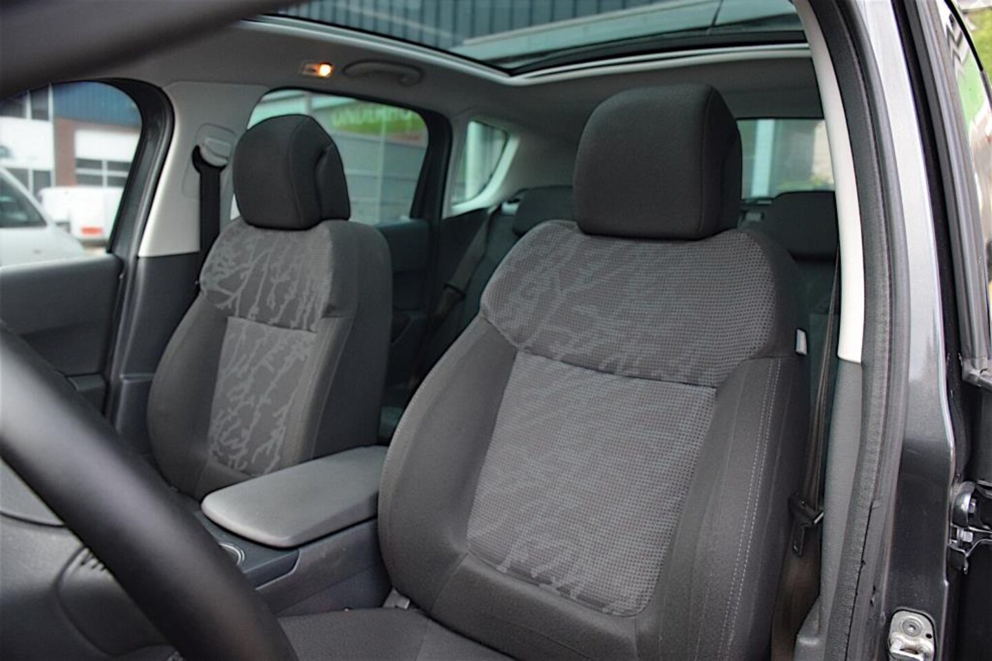 Peugeot 3008 - 1.6 VTi ST 1.6 VTi ST, Lederen stuur, LM velgen, Cruise, Climate, Navi, NAP, Org. ned. Auto