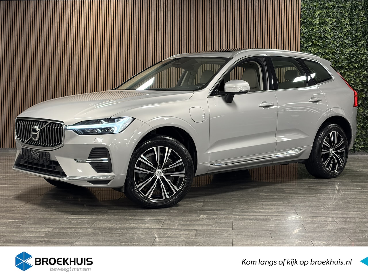 Volvo XC60 - T6 AWD Recharge Plus Bright Long Range | Adaptieve Cruise Control | Stoel en Stuurwielverw - AutoWereld.nl