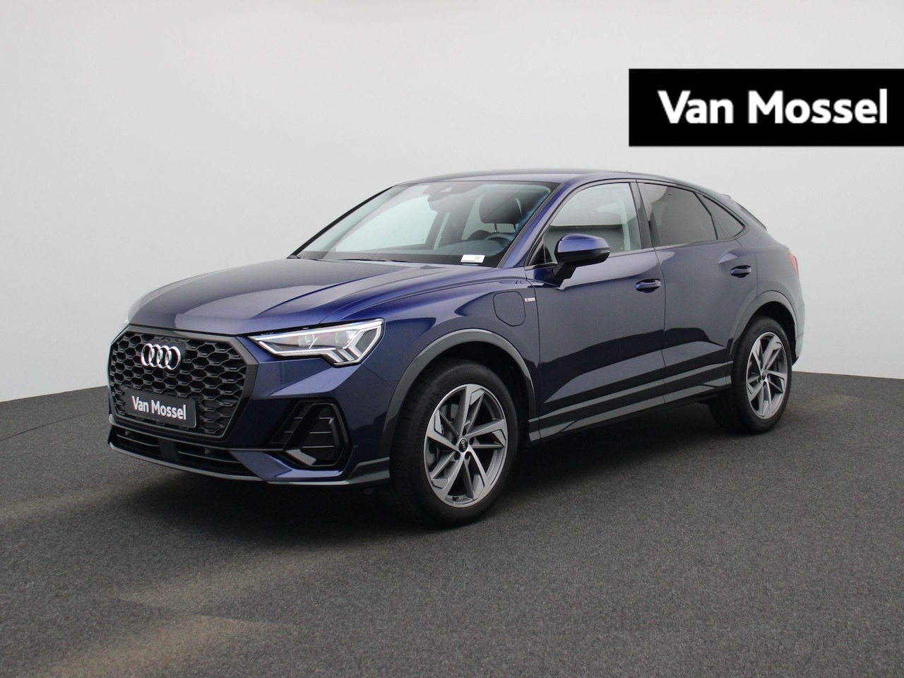 Audi Q3 Sportback - 45 TFSI e S Edition | Trekhaak | Stoelverwarming | Optiek zwart | Navigatie | Cruise contr - AutoWereld.nl
