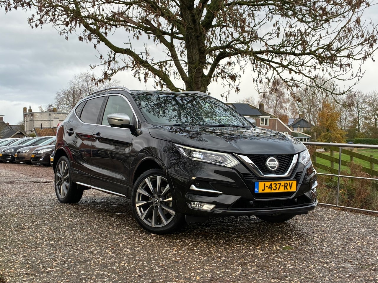 Nissan Qashqai - 1.3 DIG-T Tekna + | Pano + Key-less + 360 camera + ACC nu € 16.975,-!!! - AutoWereld.nl