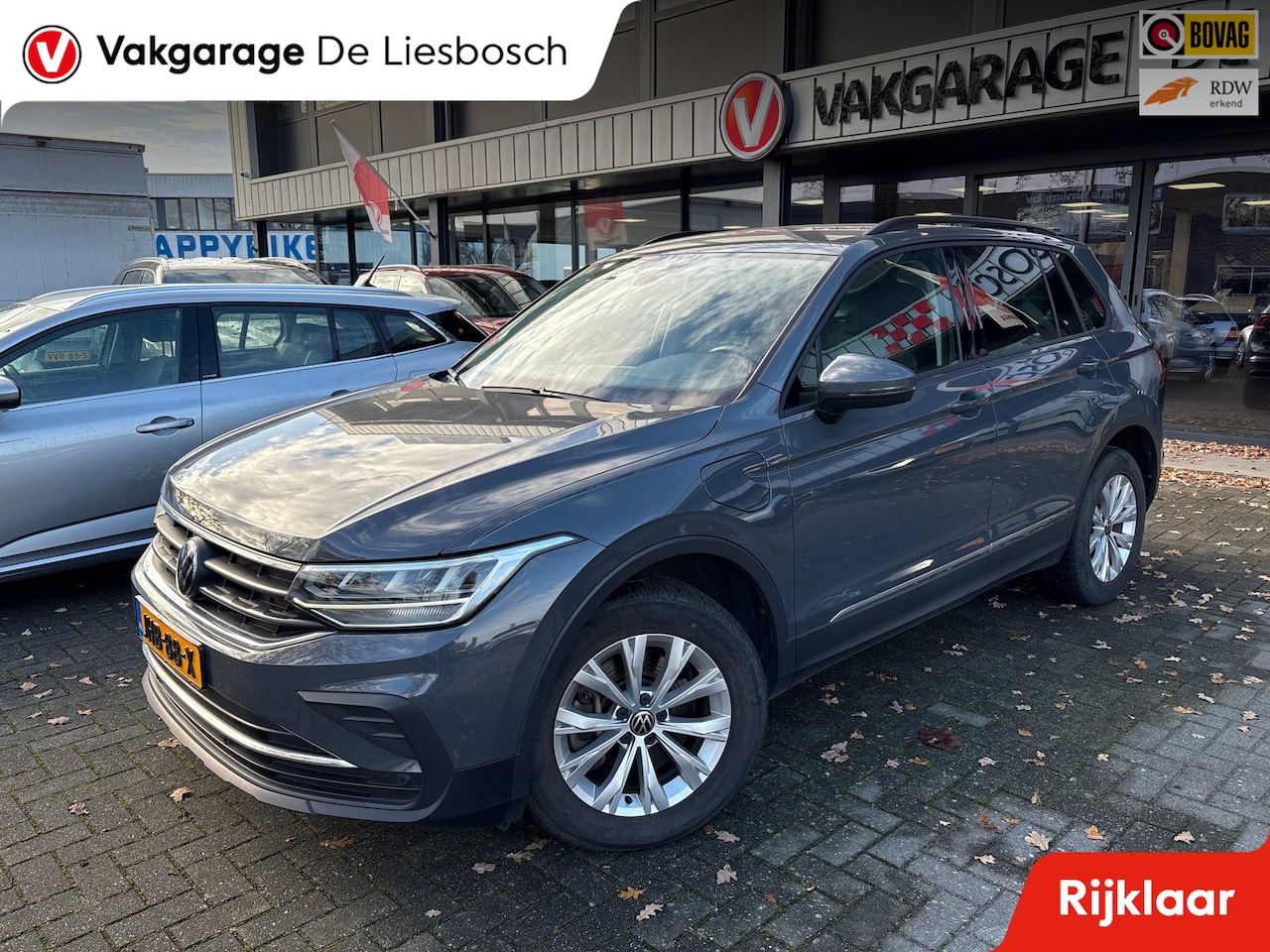 Volkswagen Tiguan - 1.4 TSI eHybrid comfort Business+/navi/camera/apple carplay/boeken - AutoWereld.nl