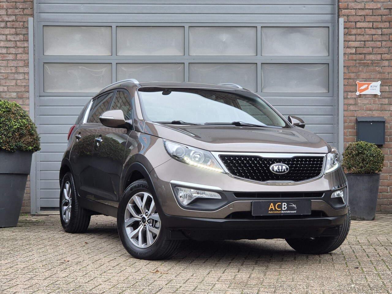 Kia Sportage - 1.6 GDI World Cup Edition Achteruitrij Camera/Navigatie - AutoWereld.nl