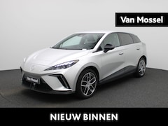 MG 4 - 4 MG4 64 kWh Luxury | Elektrisch verstelbare stoel | Camera | Carplay |