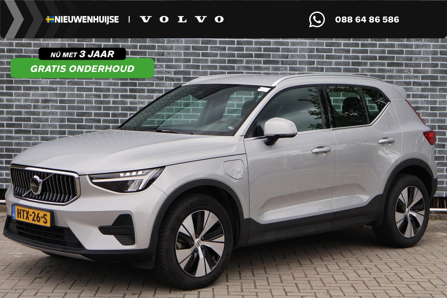 Volvo XC40 - Plug-in Hybrid T4 Core | Cruise control | Navigatie | Parkeersensoren voor + achter | Acht - AutoWereld.nl