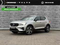 Volvo XC40 - 2.0 B4 Plus Dark | Trekhaak | Adaptive cruise control | Verwarmbare voorruit | Dode hoek d