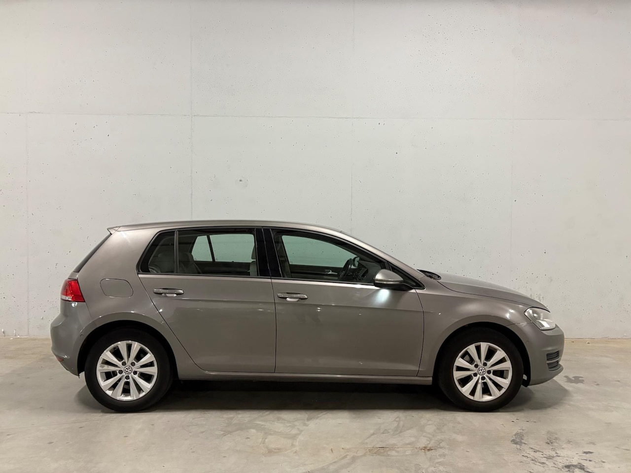 Volkswagen Golf - 1.4 TSI 5drs. Automaat Cruise Clima APK - AutoWereld.nl
