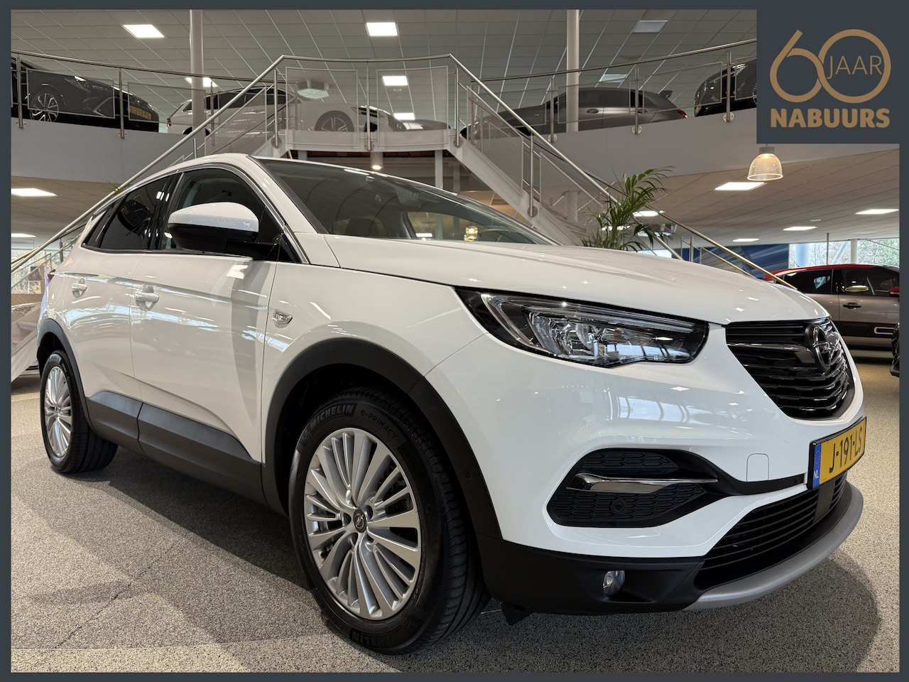Opel Grandland X - 1.2 Turbo Innovation 1.2 Turbo Innovation, NL auto, Trekhaak, Camera, Navi - AutoWereld.nl