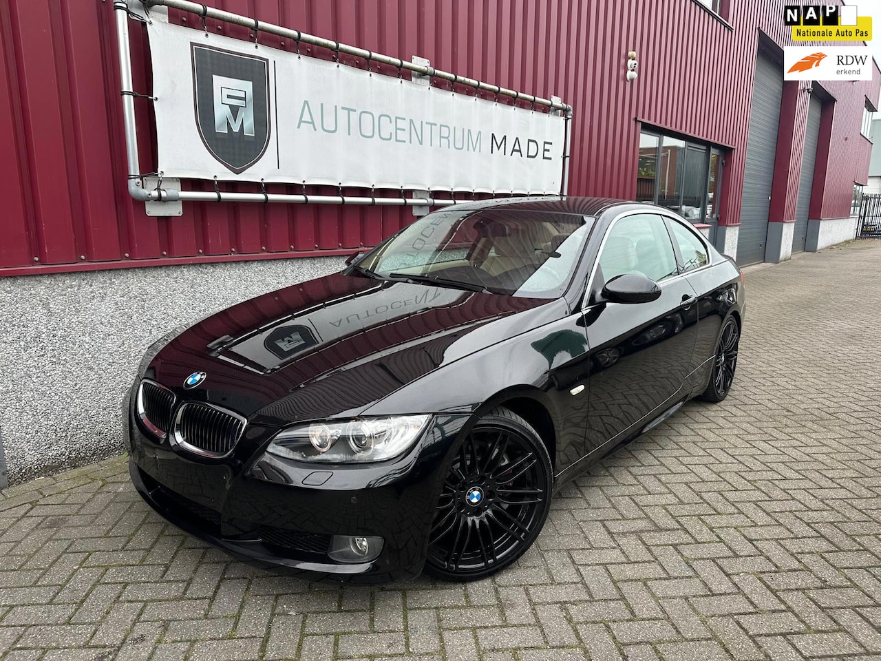 BMW 3-serie Coupé - 335i High Executive // Automaat // Navi // Leder // Clima // PDC // - AutoWereld.nl