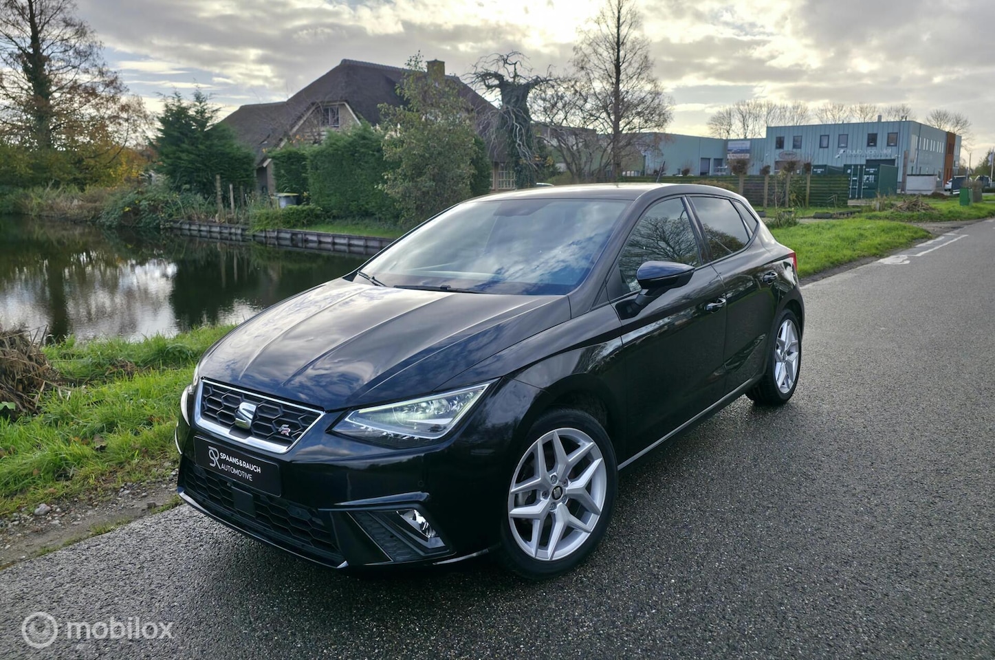 SEAT Ibiza - 1.0 TSI FR / 115pk / Beats / Virtual / Cam / Navi - AutoWereld.nl