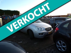 Kia Carens - 2.0 CVVT X-ecutive