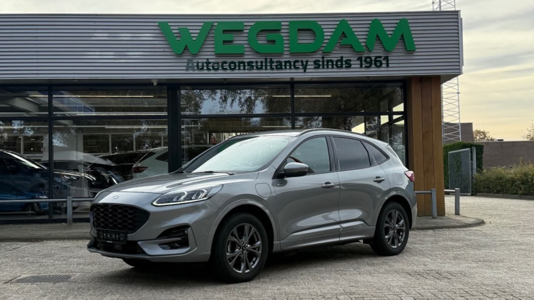 Ford Kuga - 2.5 PHEV ST-LINE X / Trekhaak+Driver+Techno+Winter - AutoWereld.nl
