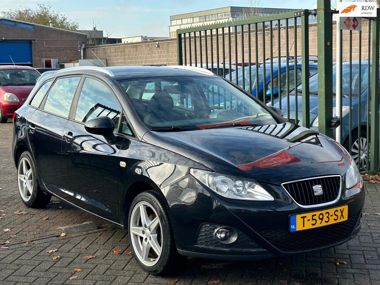 SEAT Ibiza ST - 1.4 Reference Dealer onderhouden Lage km airco cv op afs trekhaak - AutoWereld.nl