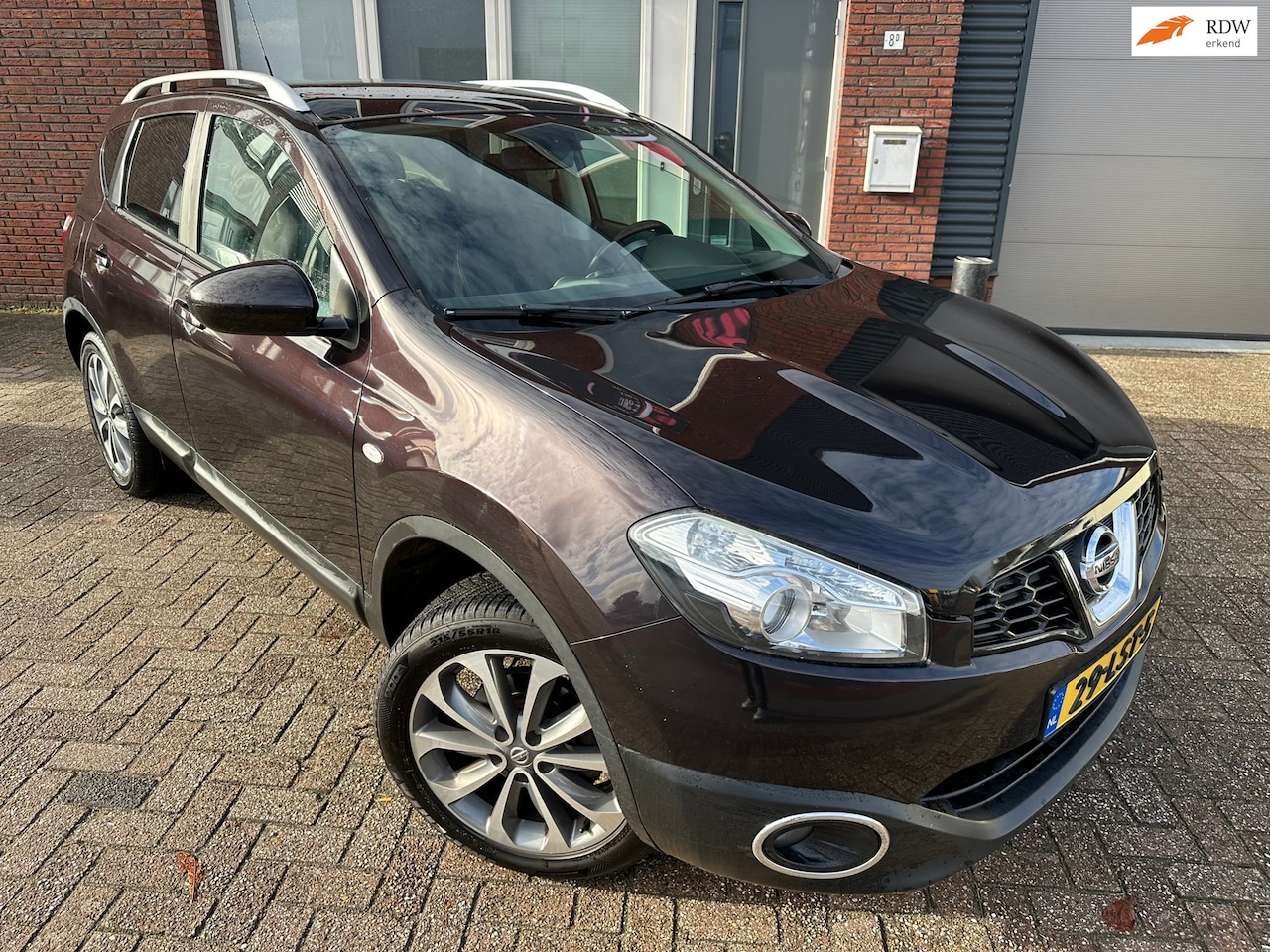 Nissan Qashqai - 2.0 Connect Edition / Navi / Pano / Camera / Clima - AutoWereld.nl