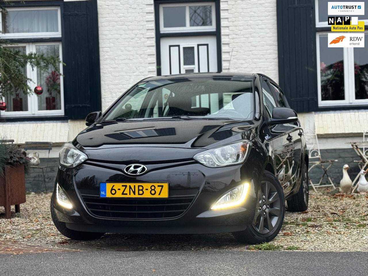 Hyundai i20 - 1.2i i-Deal|Bluetooth|Navi|Trekhaak|Airco| - AutoWereld.nl