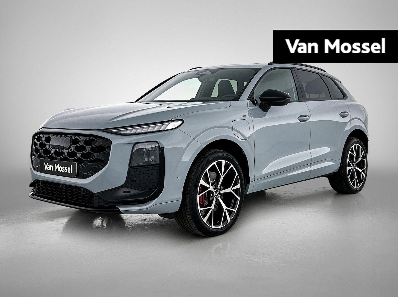 Audi Q3 - 1.5 200kW e-hybrid S edition 272 PK | Panoramadak | Sonos | Head up display | Matrix LED | - AutoWereld.nl