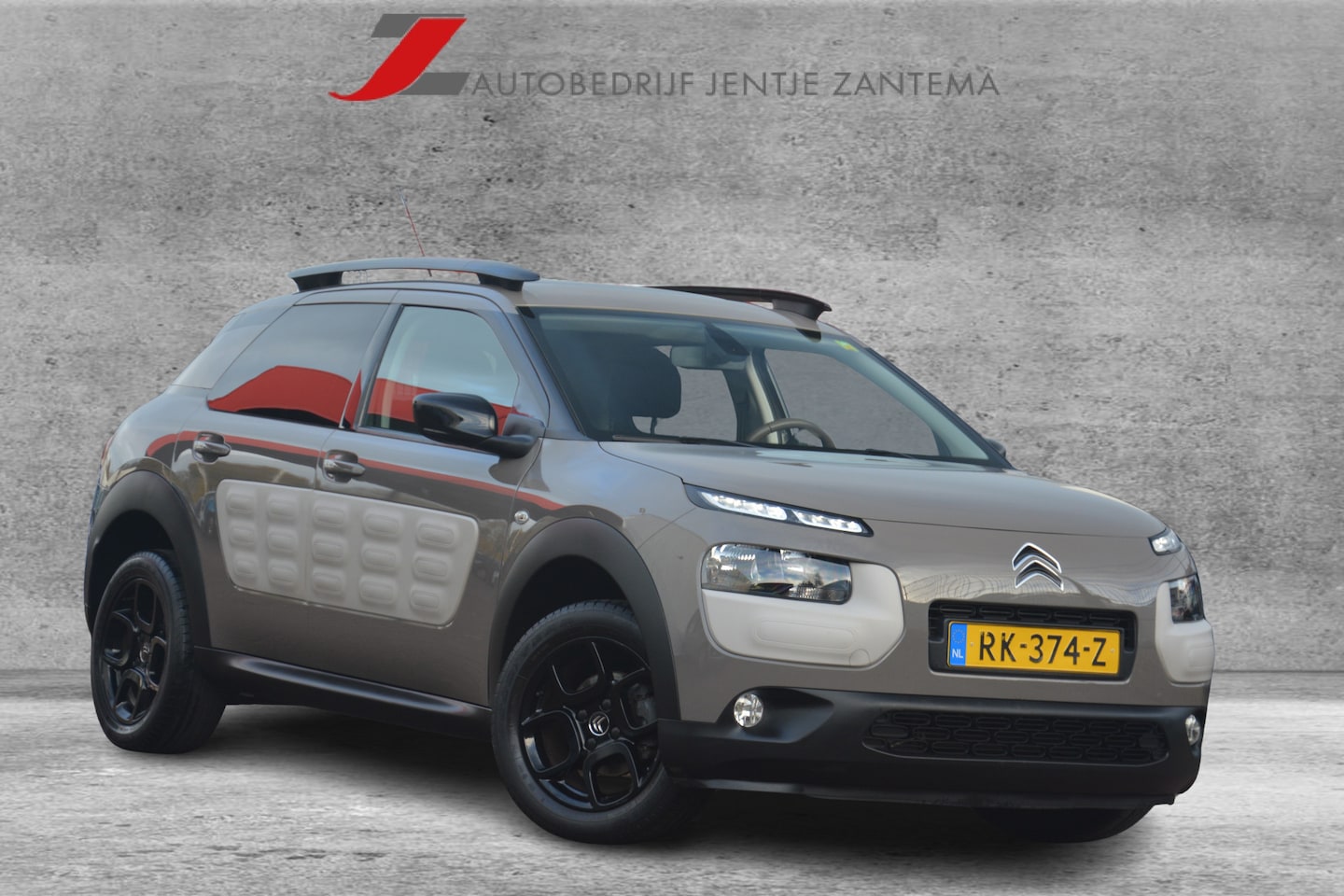 Citroën C4 Cactus - 1.2 PureTech Shine | Navigatie | Cruise-control | Pano | Clima | NL auto!! | - AutoWereld.nl