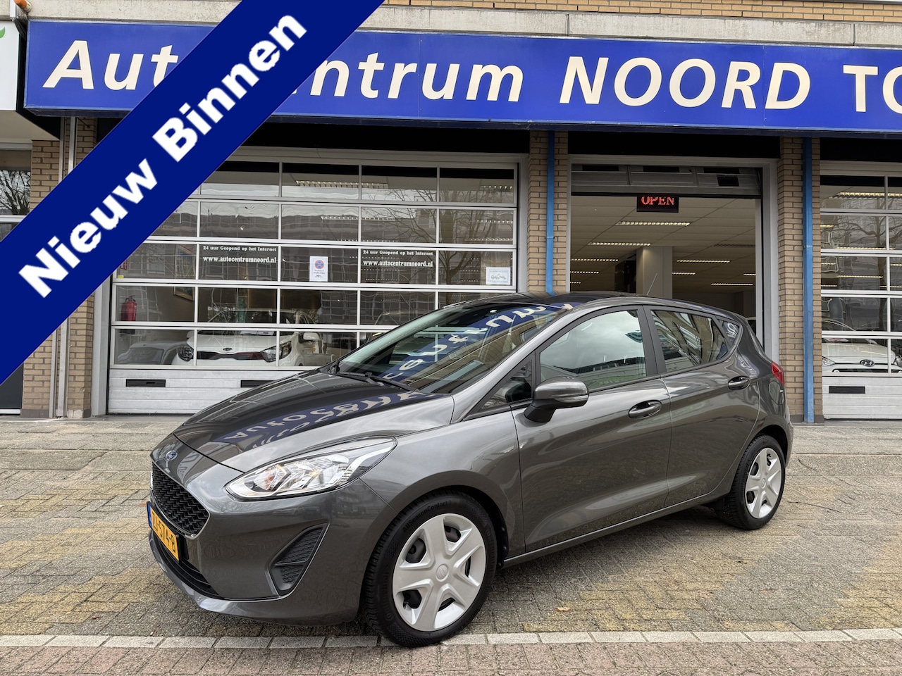 Ford Fiesta - 1.1 Trend 55232KM! NAP | Navigatie | Apple Carplay | Cruise Control | Parkeersensoren | La - AutoWereld.nl