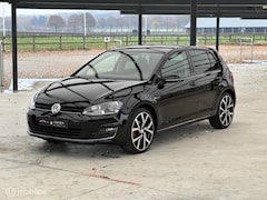 Volkswagen Golf - 1.2 TSI Lounge 19'/CRUISE/CLIMA/PDC/STL.VRWM