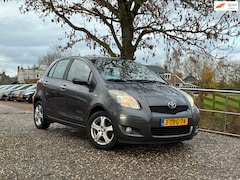 Toyota Yaris - 1.3 VVT-i Aspiration | Automaat + Airco Nu € 3.975,