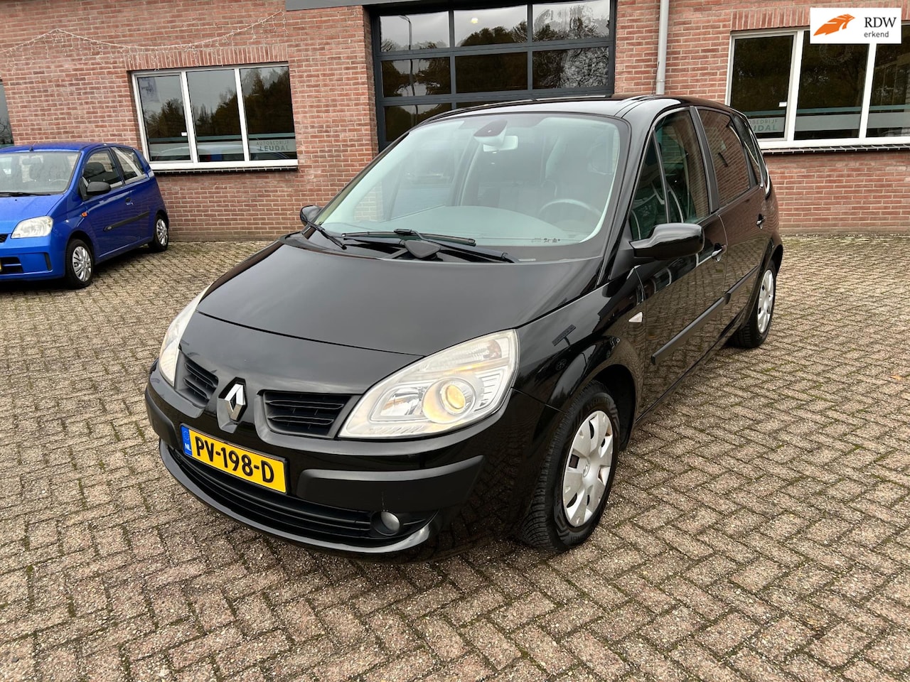 Renault Scénic - 1.6-16V Privilège Comfort // 156.000 km - AutoWereld.nl