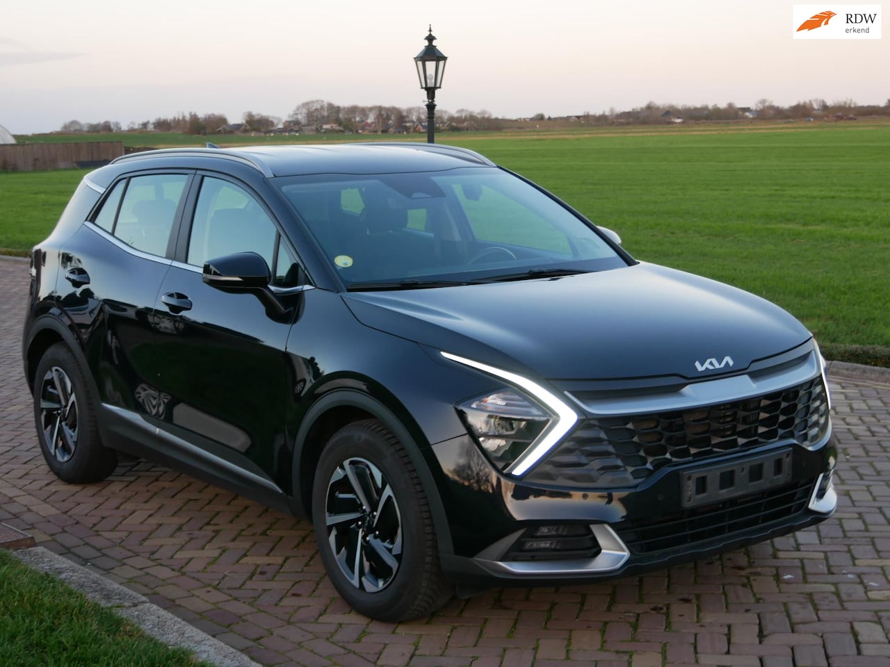 Kia Sportage - 1.6 CRDI AUT 135 ComfortLine ** 15999 NETTO ** - AutoWereld.nl