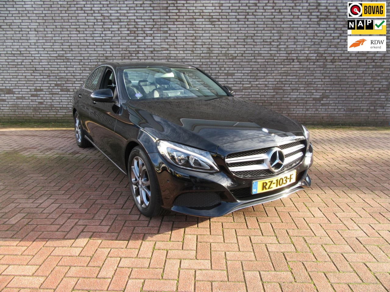 Mercedes-Benz C-klasse - 180 Premium Plus 180 Premium Plus - AutoWereld.nl