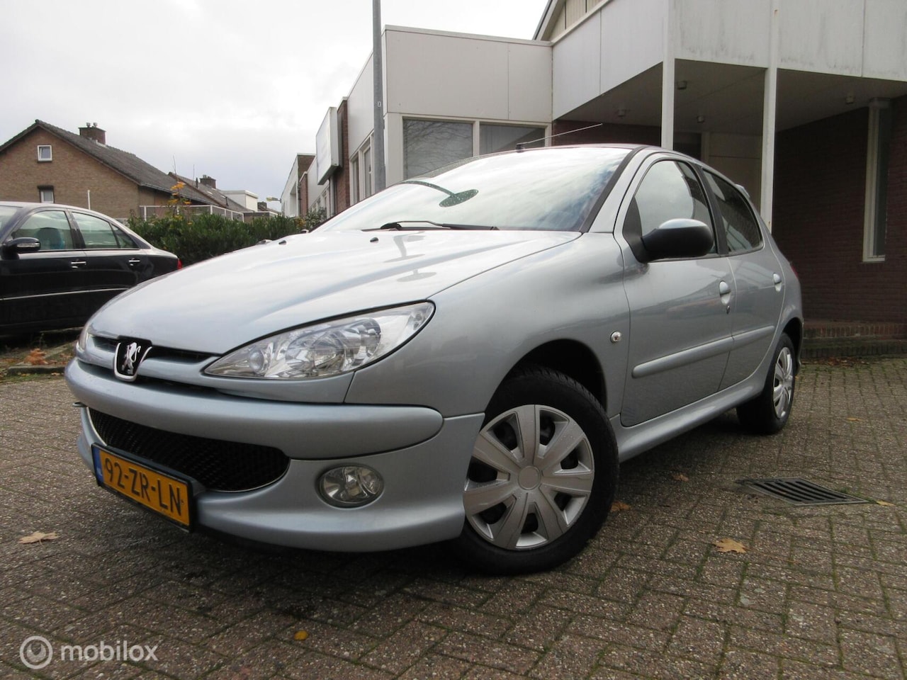 Peugeot 206 - 1.4 Forever 145DKM nap - AutoWereld.nl