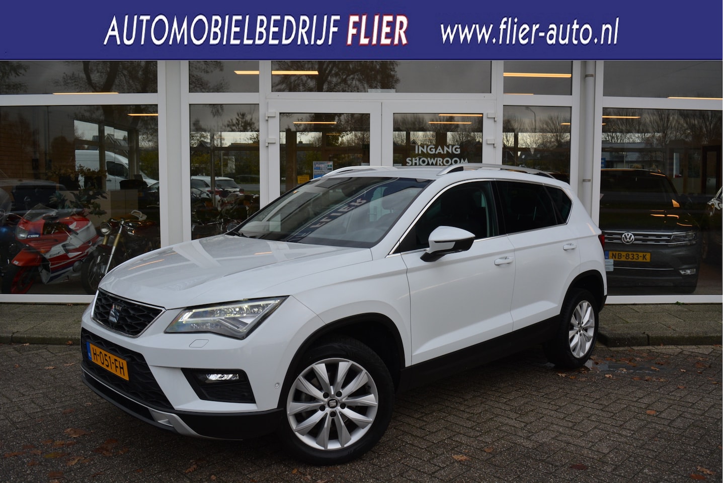 SEAT Ateca - 1.5 TSI Business Intense | Trekhaak | Clima | CarPlay | Navi | PDC V+A | - AutoWereld.nl