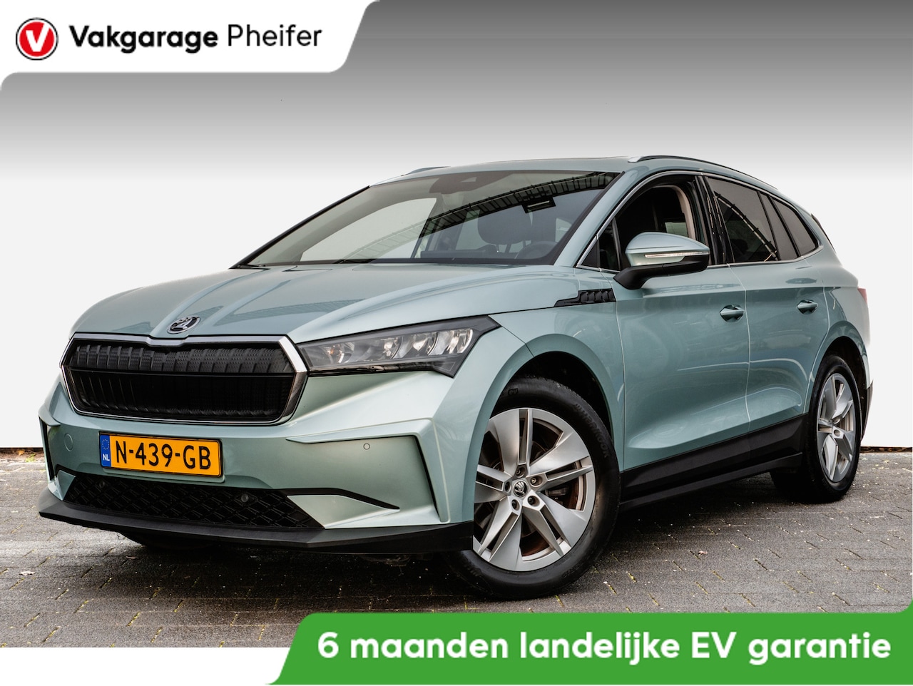 Skoda Enyaq iV - 60 Panoramadak/ Stoel-stuurverwarming/ Camera/ Blindspot/ Carplay/ Keyless/ Half leer - AutoWereld.nl
