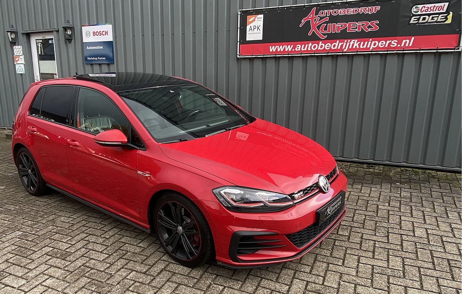 Volkswagen Golf - 2.0 TSI GTI Performance Automaat Clima.Navi.Pano.Leer.Camera.Abc uitlaat.Pdc - AutoWereld.nl