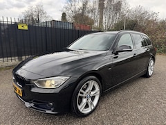 BMW 3-serie Touring - 320i High Executive Sportleer/Stoelverw/LED/Clima/Cruise