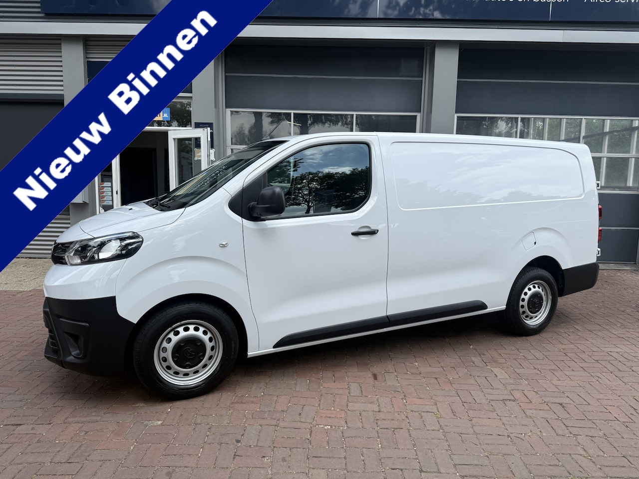 Toyota PROACE Long Worker - 1.5 D-4D Live 11-2022 40.388 KM 1e eigenaar ! - AutoWereld.nl