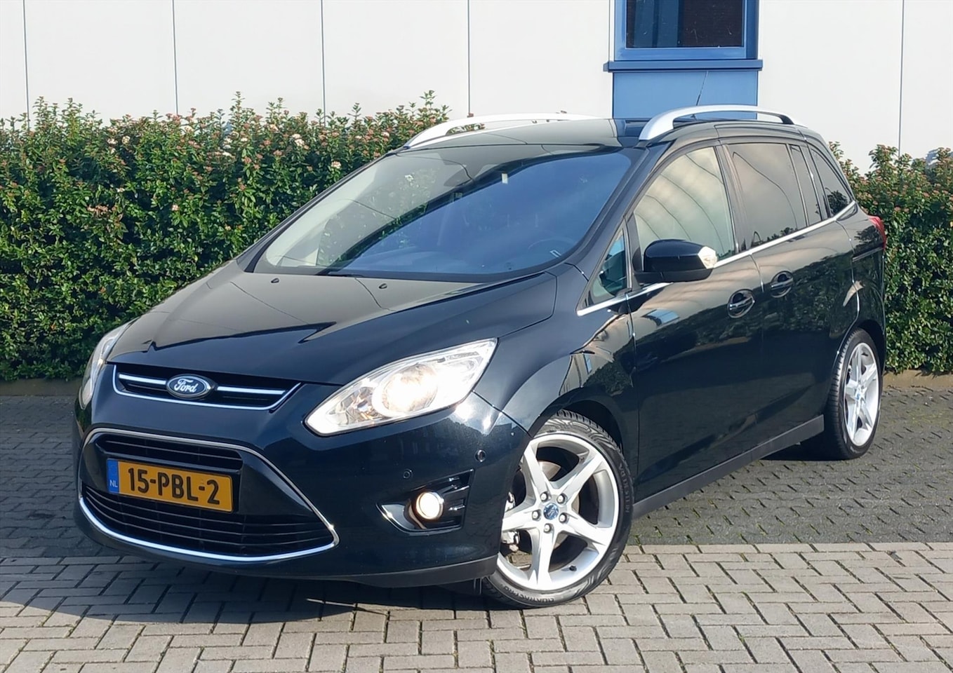 Ford Grand C-Max - 1.6 EcoBoost Titanium 1.6 EcoBoost 150pk Titanium - AutoWereld.nl