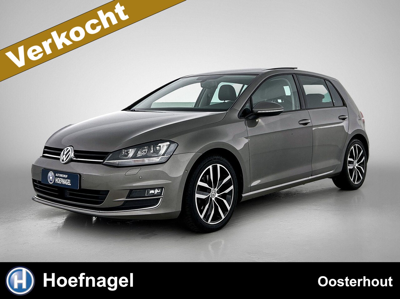 Volkswagen Golf - 1.4 TSI ACT Highline | Automaat | Panoramadak | Adaptive cruise control | Stoelverwarming - AutoWereld.nl