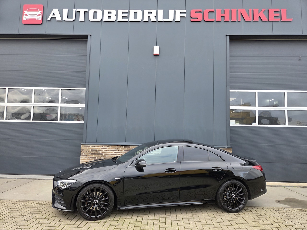 Mercedes-Benz CLA-Klasse - 250 AMG Line 250 AMG Line,Pano,Sfeerverlichting,Camera,Volgsysteem,Alarm Klasse 3. - AutoWereld.nl