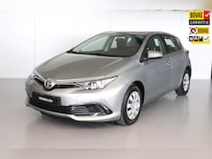 Toyota Auris - 1.3 Now