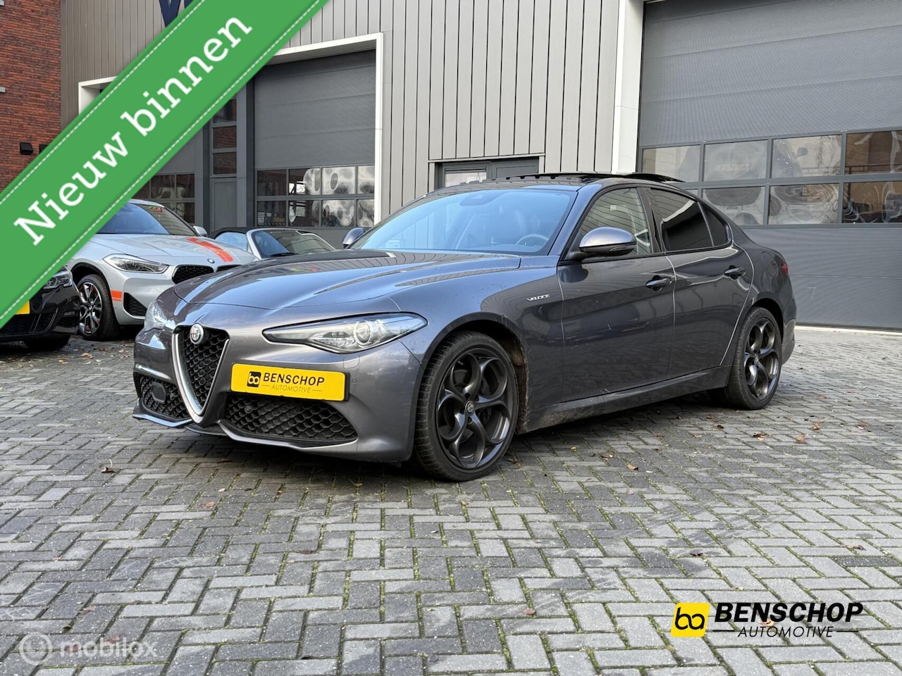 Alfa Romeo Giulia - 2.0 T AWD Veloce Panodak 19 inch Carplay Navi Camera Memory Leer - AutoWereld.nl