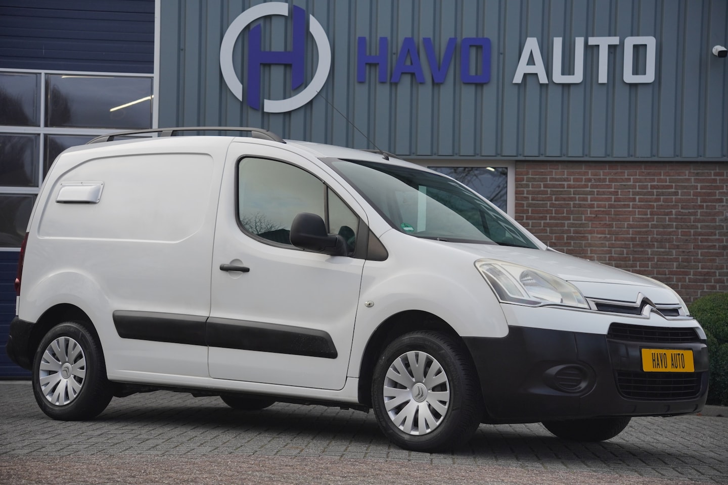 Citroën Berlingo - 1.6 Benzine, TREKHAAK, BTW-VRIJ / MARGE - AutoWereld.nl
