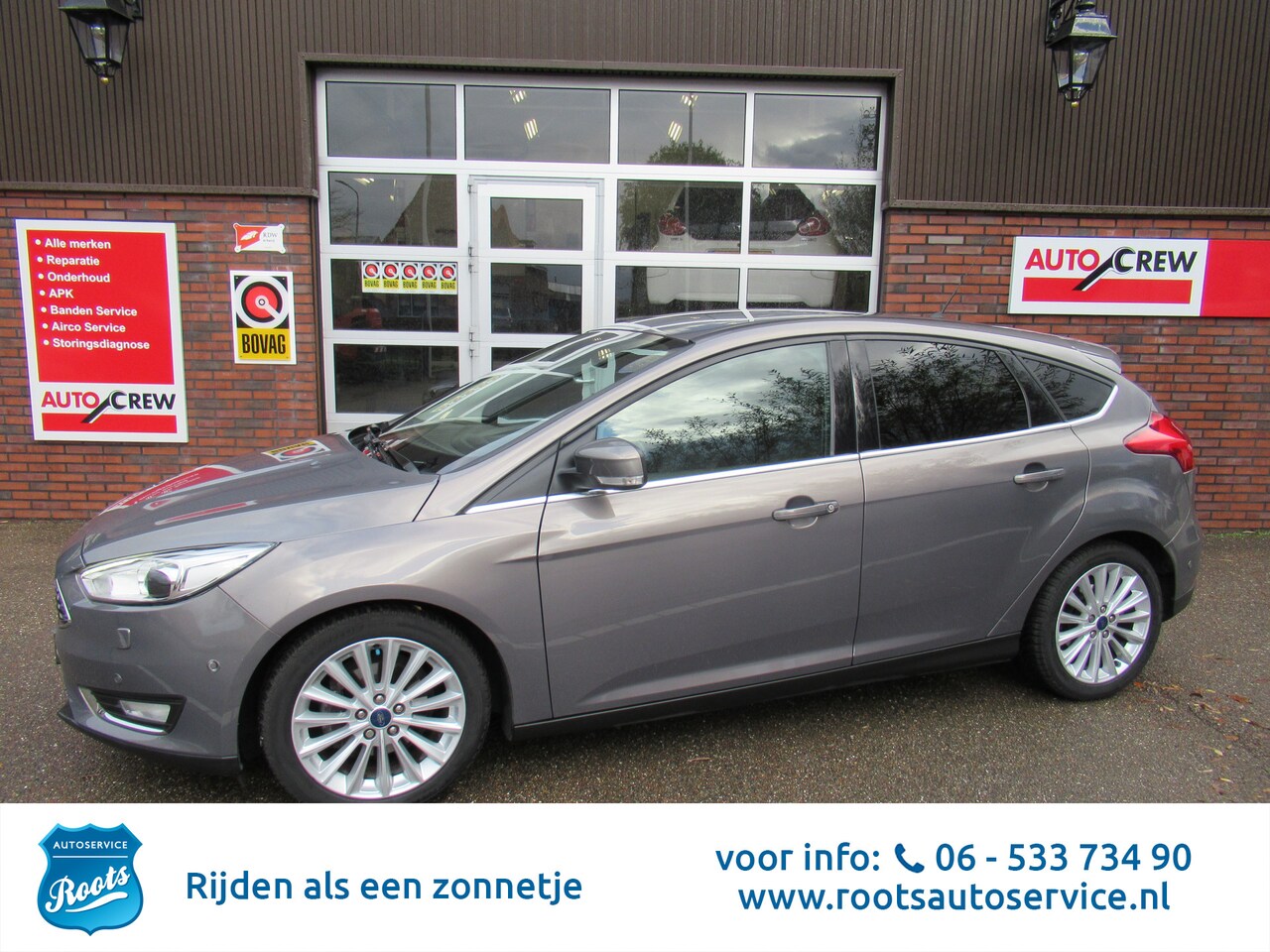 Ford Focus - 5 DRS . 1.0 Titanium Edition NAVI*LEER*LM*AIRCO*FULL-OPTIE - AutoWereld.nl